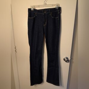 Old Navy Mid Rise "Wow" Boot Cut Jeans Size 4 Short